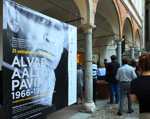 Manifesto d'ingresso della mostra Alvar Aalto Pavia